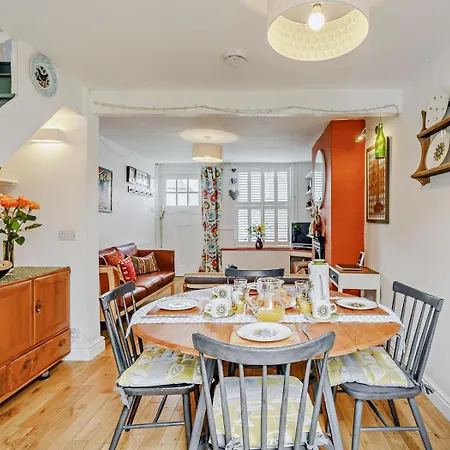 2 Bed In Oc-51740 Holiday home *