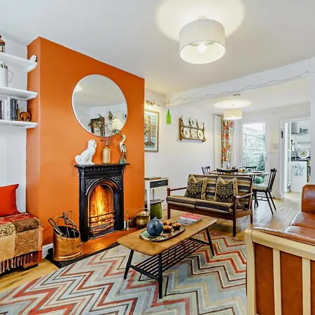 Holiday home 2 Bed In Oc-51740 York